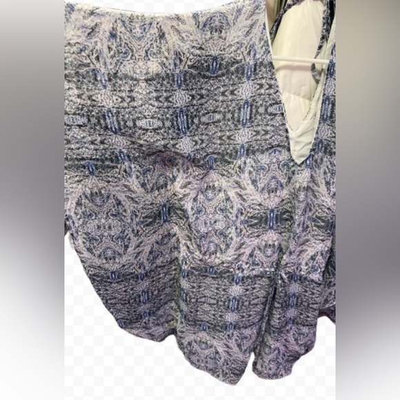 BCBGeneration Dark Wave Wing Sleeve Drawstring V Neck Romper Blue/Black Size S - Picture 6 of 9